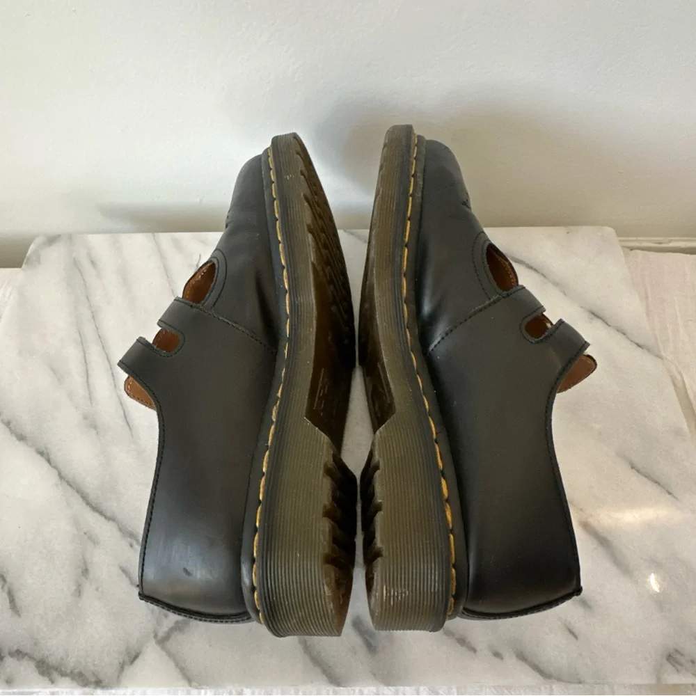 Dr. Martens Black Loafers with Leather Material and Sturdy Sole - Picture 12 of 16